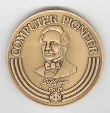 Линус Торвальдс удостоен медали IEEE Computer Pioneer